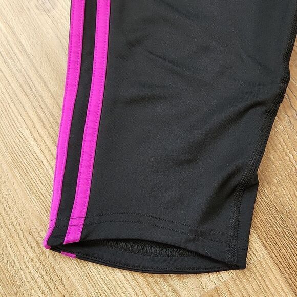☔️💜Adidas Black & Fuchsia Cropped Athletic Pants Medium - Picture 9 of 13